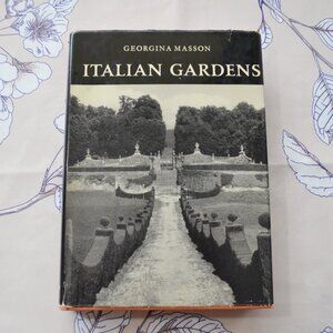 Italian Gardens  by Georgina Masson